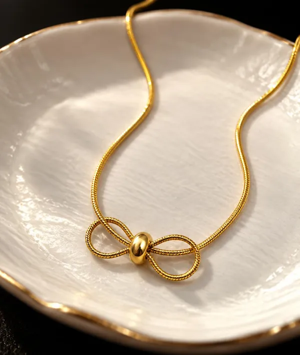 SHANKHRAJ_MALL_Gold_Bow_Knot_Necklace_with_Snake_Chain