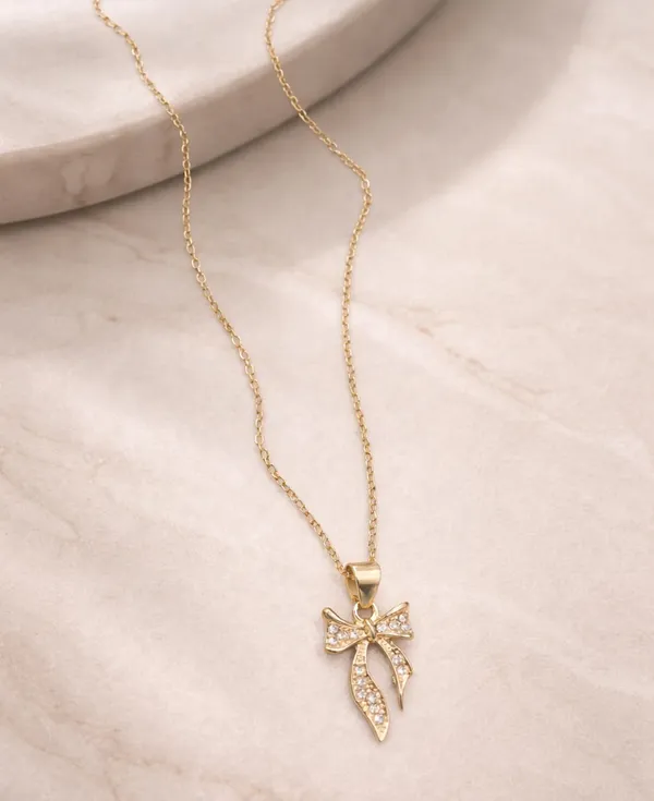 SHANKHRAJ_MALL_Silver_Pendant_Necklace_with_Stone,_Swan_Design,_Chain_Included_(A519)