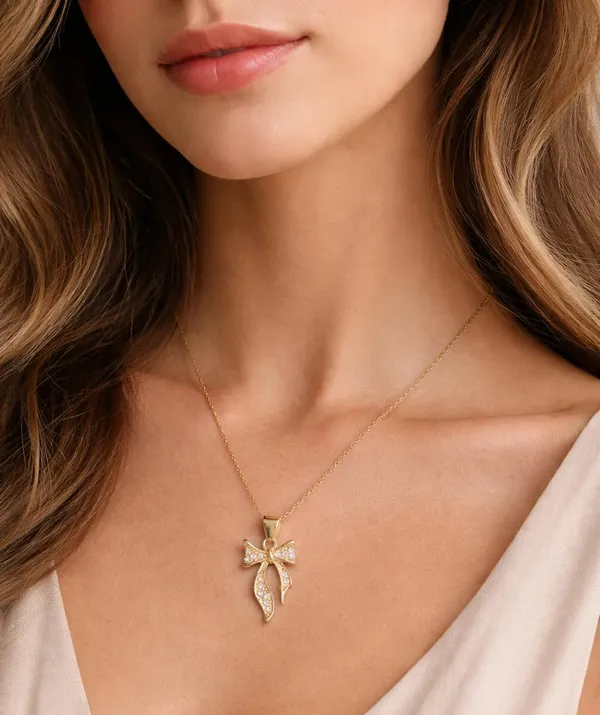 SHANKHRAJ_MALL_Silver_Pendant_Necklace_with_Stone,_Swan_Design,_Chain_Included_(A519)