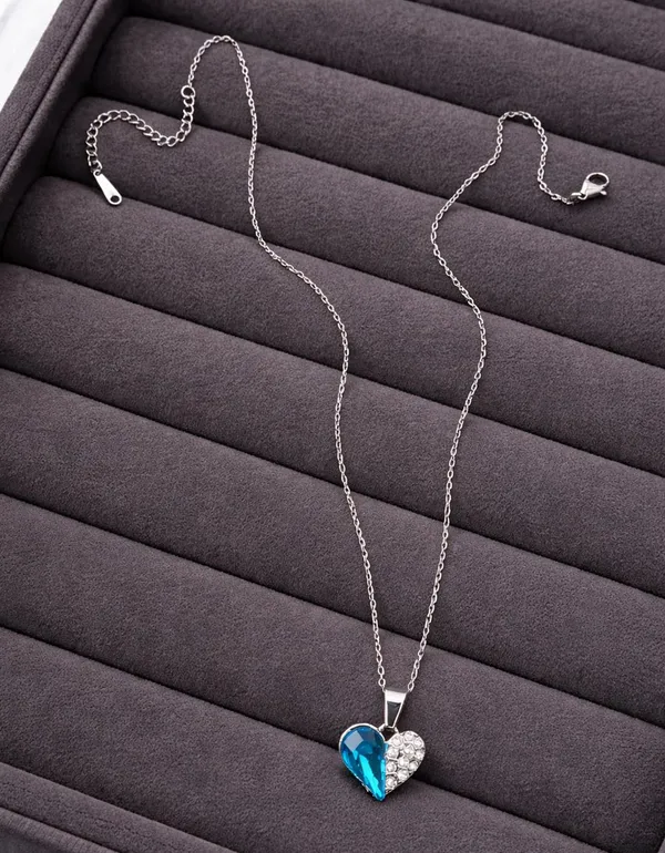 SHANKHRAJ_MALL_Silver_Pendant_Necklace_with_Stone,_Swan_Design,_Chain_Included_(A521)