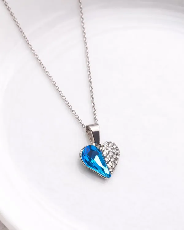 SHANKHRAJ_MALL_Silver_Pendant_Necklace_with_Stone,_Swan_Design,_Chain_Included_(A521)