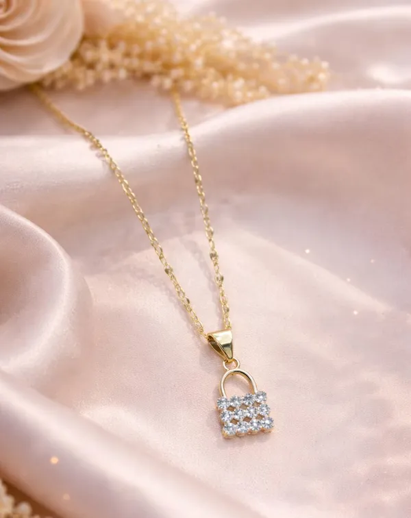 SHANKHRAJ_MALL_Silver_Pendant_Necklace_with_Stone,_Swan_Design,_Chain_Included_(A435)