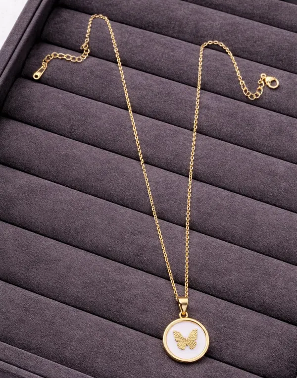 SHANKHRAJ_MALL_Silver_Pendant_Necklace_with_Stone,_Swan_Design,_Chain_Included_(A524)