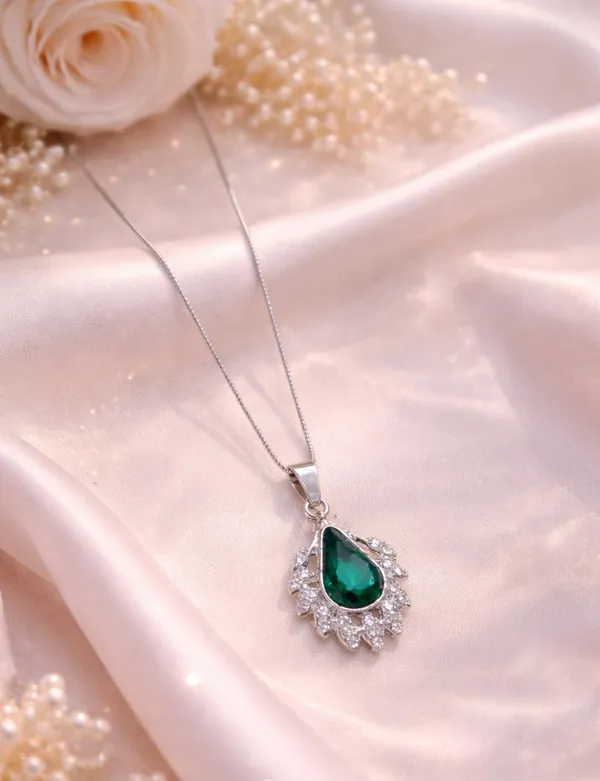 SHANKHRAJ_MALL_Silver_Pendant_Necklace_with_Stone,_Swan_Design,_Chain_Included_(A438)