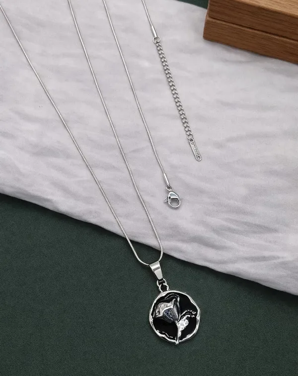 SHANKHRAJ_MALL_Silver_Pendant_Necklace_with_Stone,_Swan_Design,_Chain_Included_(A446)