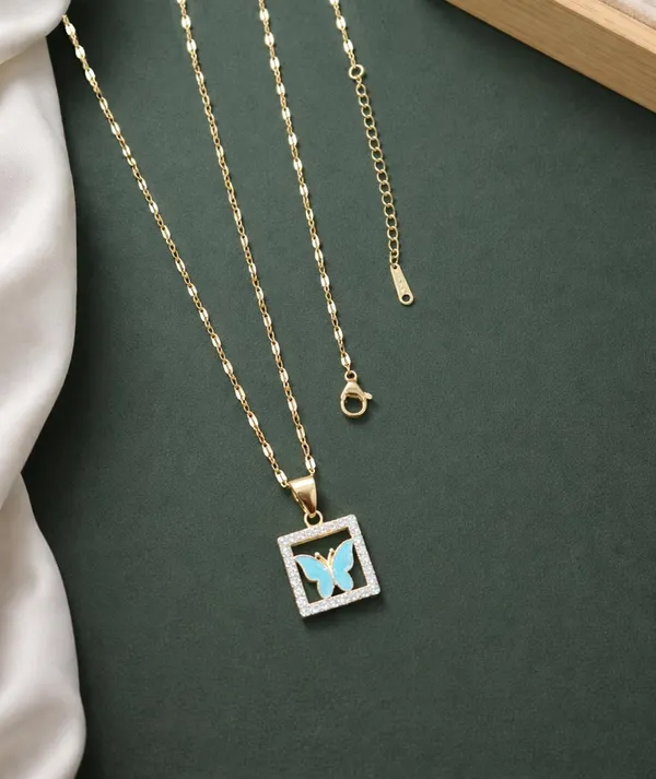 SHANKHRAJ_MALL_Silver_Pendant_Necklace_with_Stone,_Swan_Design,_Chain_Included_(A451)
