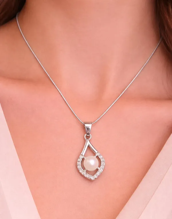 SHANKHRAJ_MALL_Silver_Pendant_Necklace_with_Stone,_Swan_Design,_Chain_Included_(A455)