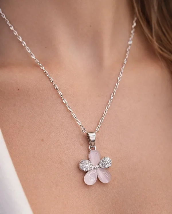 SHANKHRAJ_MALL_Silver_Pendant_Necklace_with_Stone,_Swan_Design,_Chain_Included_(A490)