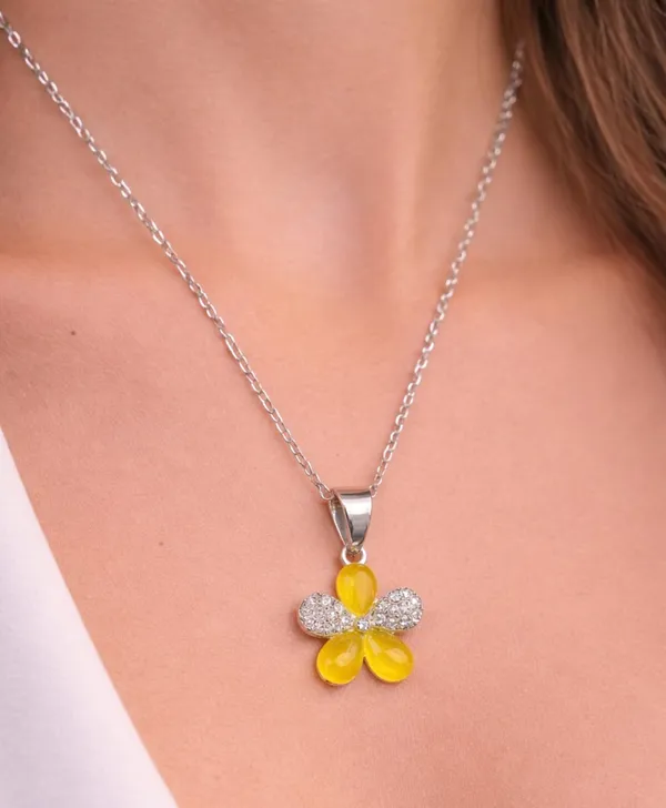 SHANKHRAJ_MALL_Silver_Pendant_Necklace_with_Stone,_Swan_Design,_Chain_Included_(A491)
