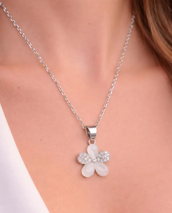 SHANKHRAJ_MALL_Silver_Pendant_Necklace_with_Stone,_Swan_Design,_Chain_Included_(A493)