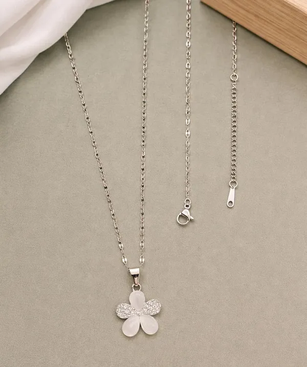 SHANKHRAJ_MALL_Silver_Pendant_Necklace_with_Stone,_Swan_Design,_Chain_Included_(A493)