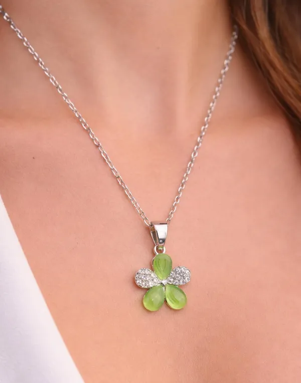 SHANKHRAJ_MALL_Silver_Pendant_Necklace_with_Stone,_Swan_Design,_Chain_Included_(A495)