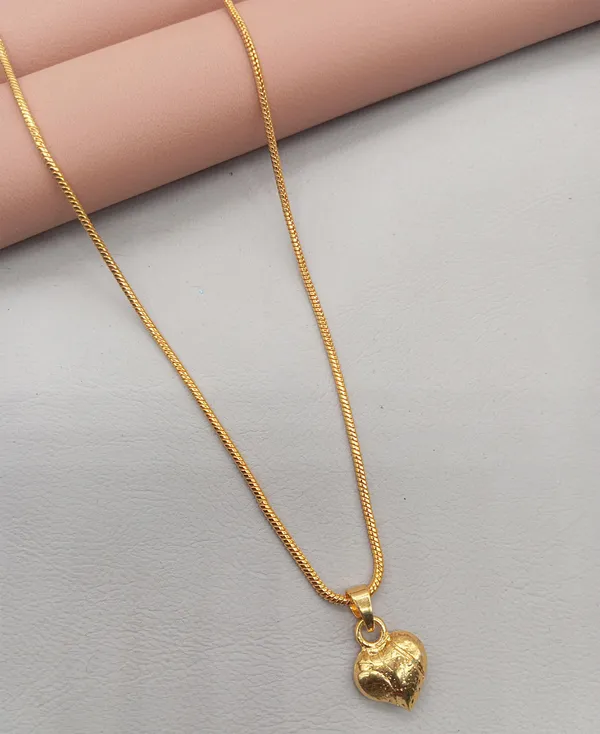 Gold_Heart_Pendant_Necklace,_Chain_Necklace_with_Heart_Charm,_Fashion_Jewelry