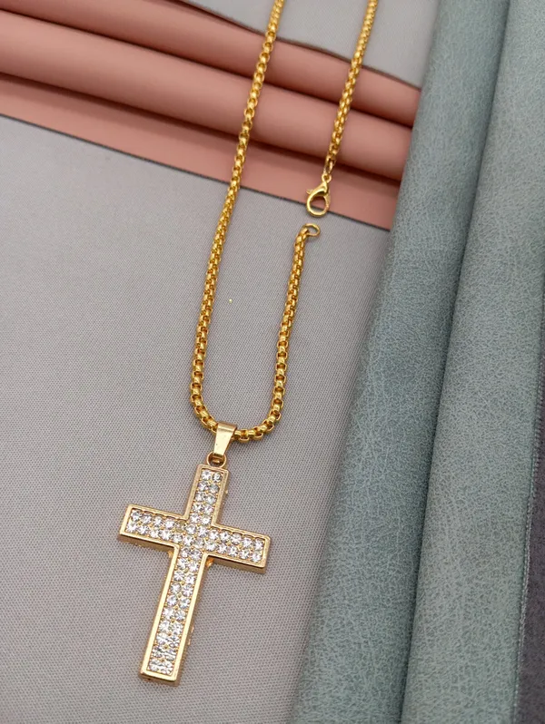SHANKHRAJ_MALL_Pendant_Necklace_with_Rhinestones_for_Men_&_Women_–Chain,_Hip_Hop_Iced_Out_Jewelry,_Unisex_Faith_Pendant_Gift_Colour_Gold-Silver-Black_(A160)