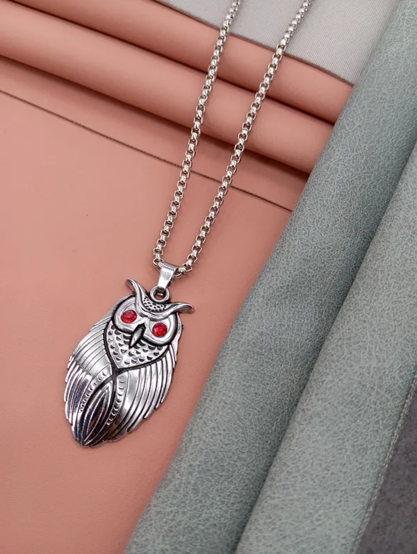 SHANKHRAJ_MALL_Pendant_Necklace_with_Rhinestones_for_Men_&_Women_–Chain,_Hip_Hop_Iced_Out_Jewelry,_Unisex_Faith_Pendant_Gift_Colour_Gold-Silver-Black_(A169)