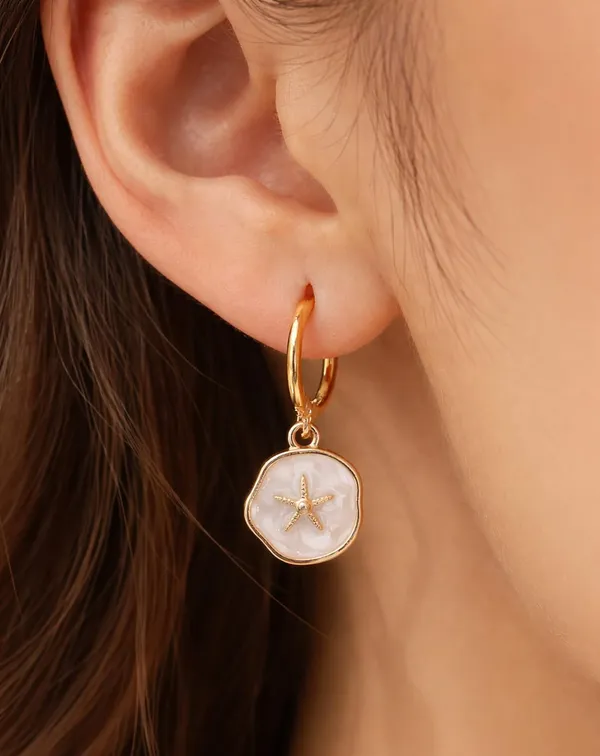 Silver_Drop_Earrings_with_White_Stone,_Square_Shape,_Leverback_Closure,_Crystal_Embellished_Frame_(A487)