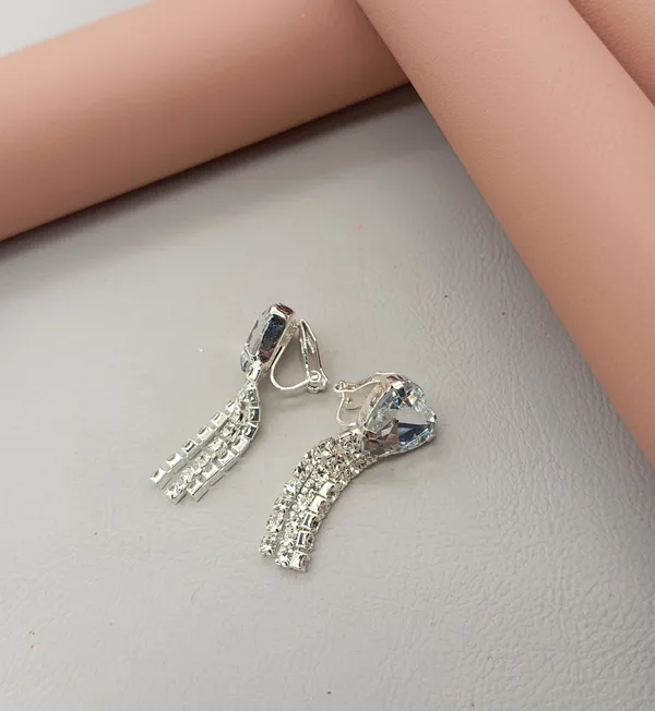 Women’s_Multi_colour_Heart_Crystal_Tassel_Earrings_|_Diamond_Look_Dangling_Design_(WHITE)