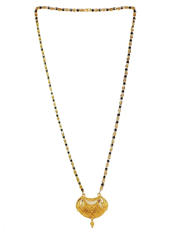 Women_gold_plated_Stylish_Mangalsutra_chain_(HAR-CHAKRA_PAN-BLACK_BADAM_SINGAL-100226)
