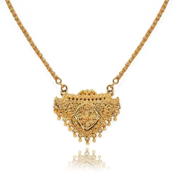 Women_gold_plated_Stylish_Mangalsutra_chain_(HAR-CHANDRAMUKHI-DES-3-ROYALA)