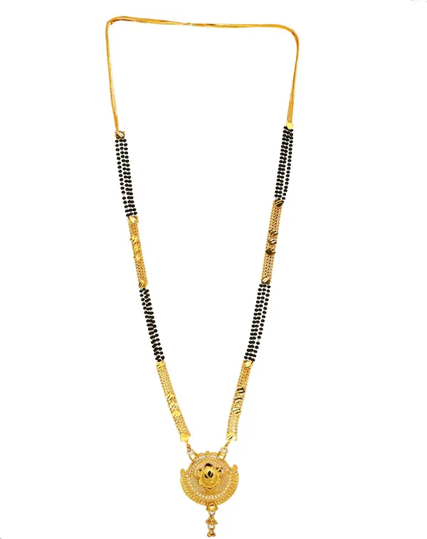 Women_gold_plated_Stylish_Mangalsutra_chain_(HAR-CHANDRA_FLOWER-SUNIL_3LINE-100238)