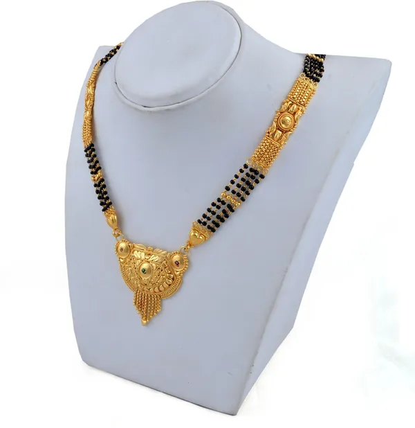 Women_gold_plated_Stylish_Mangalsutra_chain_(HAR-SENTRO_PENDAL-009)