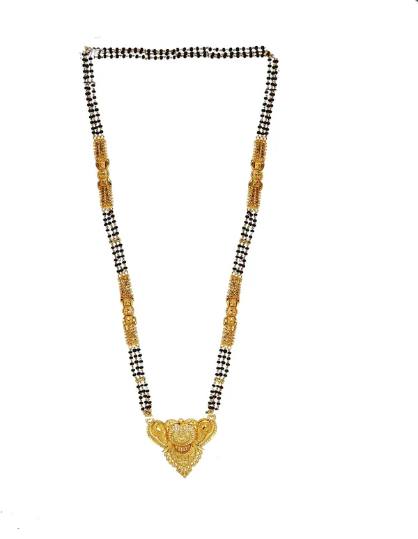 Women_gold_plated_Stylish_Mangalsutra_chain_(HAR-SHANKHPAN-KKT_3LINE-100264)