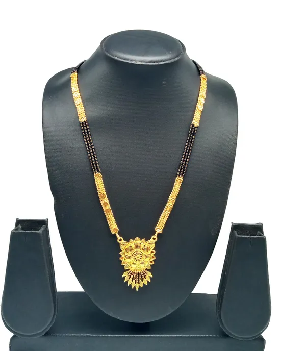 Women_gold_plated_Stylish_Mangalsutra_chain_(HAR-SUNFLOWER-3-_SUNIL_-100139)