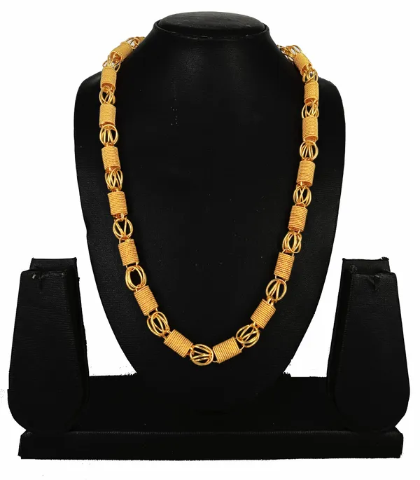 SHANKHRAJ_MALL_Gold_Tone_Mesh_Chain_Necklace,_Intricate_Linked_Design