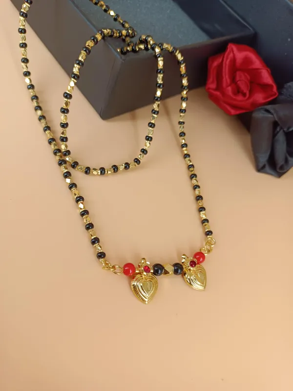 Women_gold_plated_Stylish_Mangalsutra_chain_(MS_DIL_VT_MANKA_MALA_100627_100627)