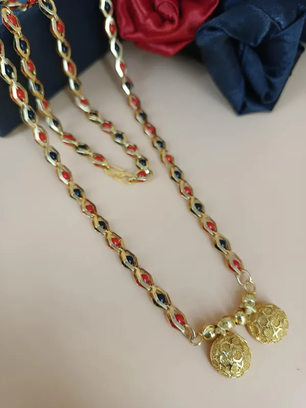 Women_gold_plated_Stylish_Mangalsutra_chain_(MS_FOOTBALL_VT_RED_BLACK_CHOKADI_100638)