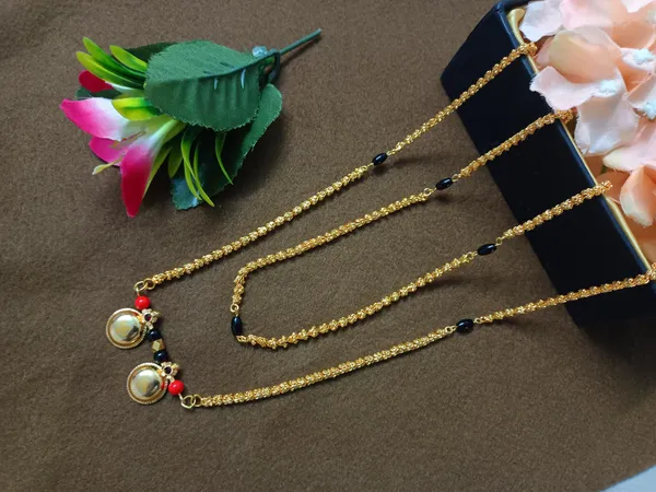 Women_gold_plated_Stylish_Mangalsutra_chain_(MS_ONLY_VT_BLACK_MOTI_CM_100857)