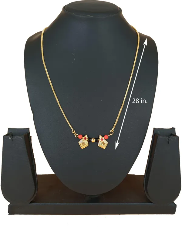 Women_gold_plated_Stylish_Mangalsutra_chain_(MS_TRIKON_VT_CHORAS_100610_100610)