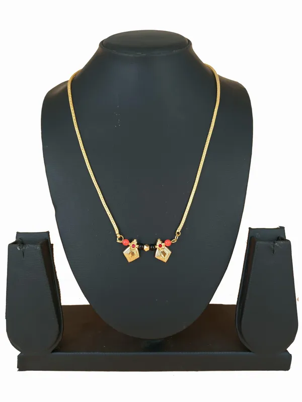 Women_gold_plated_Stylish_Mangalsutra_chain_(MS_TRIKON_VT_FOXY_100612_100612)