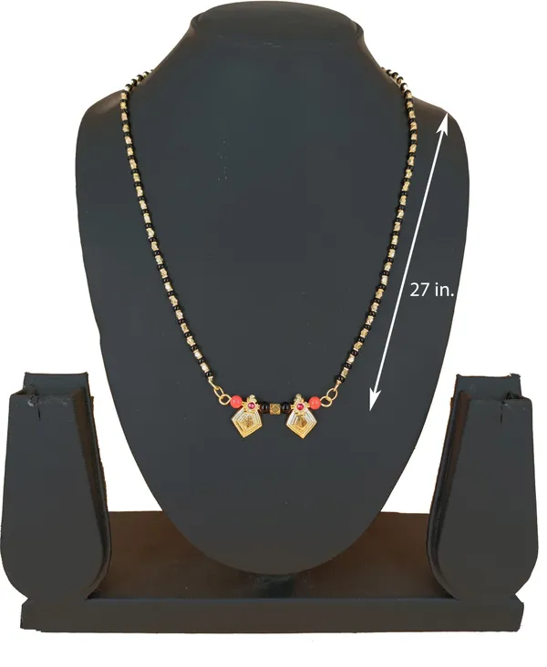 Women_gold_plated_Stylish_Mangalsutra_chain_(MS_TRIKON_VT_MANKA_MALA_100604)