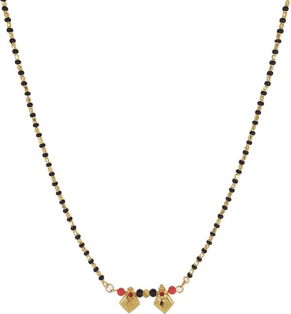 Women_gold_plated_Stylish_Mangalsutra_chain_(MS_TRIKON_VT_MANKA_MALA_100604)