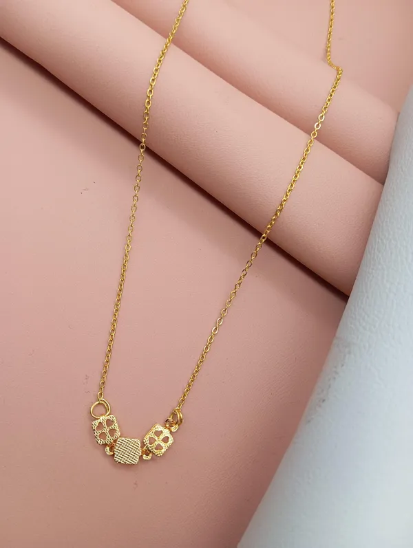 SHANKHRAJ_MALL_Elegant_Gold_Tone_Necklace_for_Women_|_Minimal_Geometric_Pendant_Design_|_Lightweight_Wear_Jewelry_|_Stylish_Chain_for_Casual_&_Festive_Outfits
