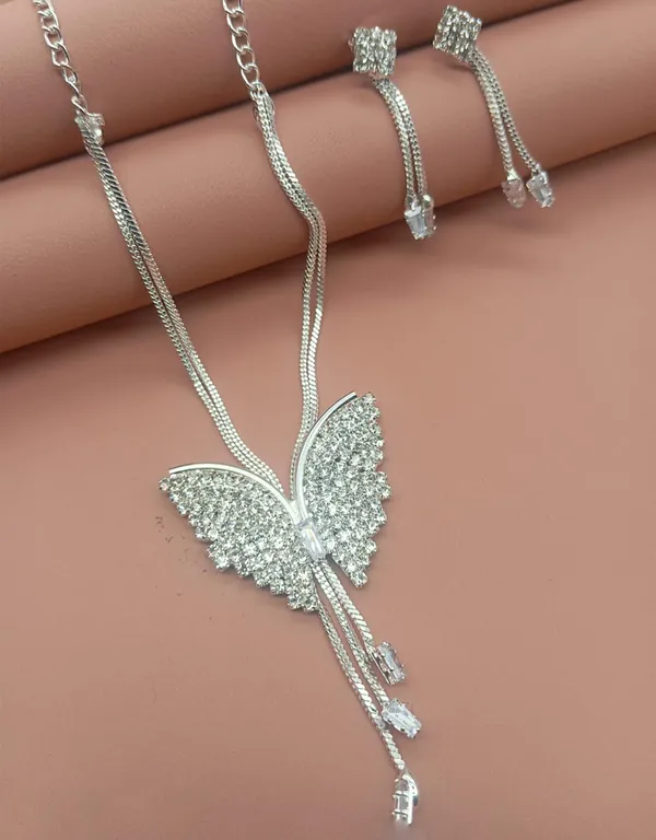 SHANKHRAJ_MALL_Sparkling_Butterfly_Pendant_Necklace_with_Earrings_Set_for_Women_&_Girls_|_Silver-Tone_Chain_Jewelry_with_Rhinestones