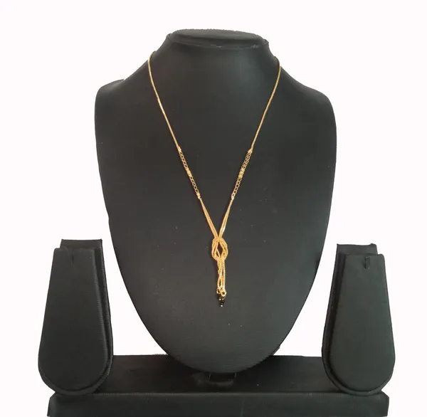 Women_gold_plated_Stylish_Mangalsutra_chain_(NL_DK-Tie_Dokiya-18_100330)
