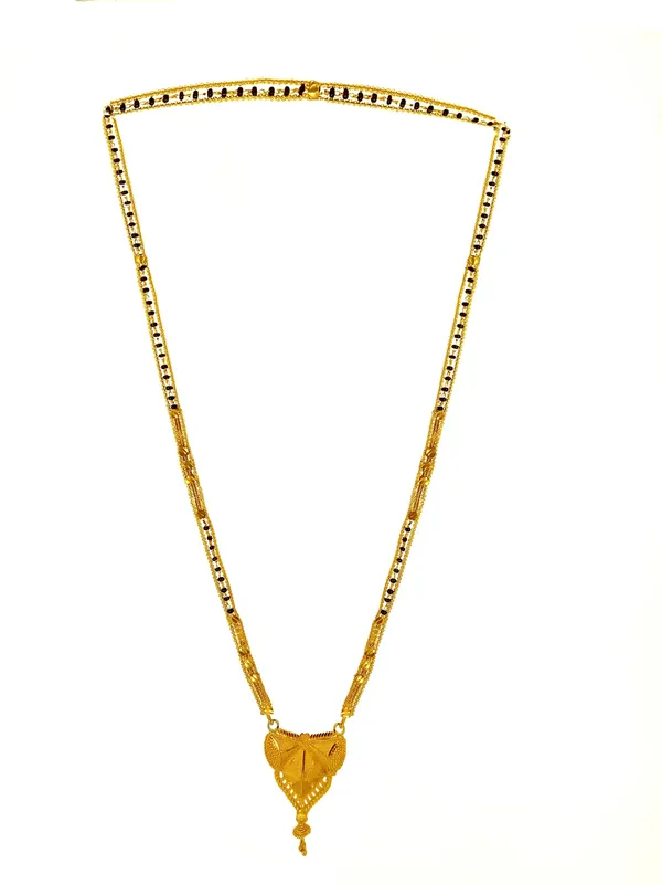 Women_gold_plated_Stylish_Mangalsutra_chain_(NL_HAR-CRISTAL_TORAN_BELT_100184)