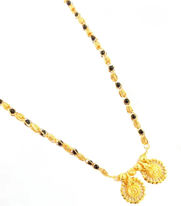 Women_gold_plated_Stylish_Mangalsutra_chain_(NL_HAR-_DUBAL_CHAKRA_BLACK_BADAM_100338)