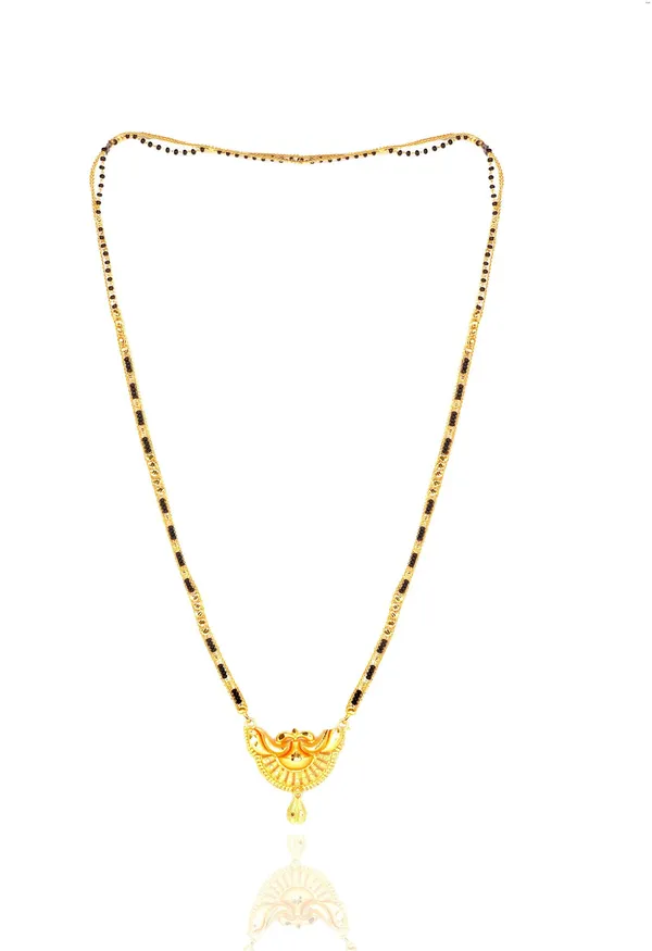 Women_gold_plated_Stylish_Mangalsutra_chain_(NL_HAR-_KUMBH_CHANDRA_2_LINE_TORAN_BELT_)
