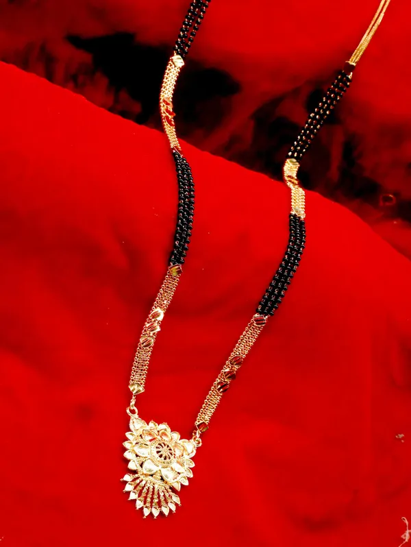 Women_gold_plated_Stylish_Mangalsutra_chain_(NL_HAR-_SUNFLOWER-3-_SUNIL_100139)