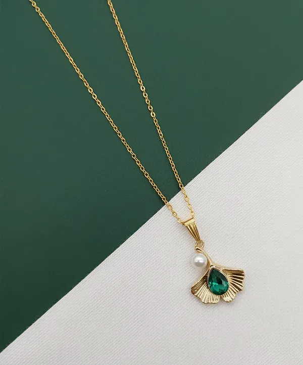 SHANKHRAJ_MALL_Women_Chain_Pendant_Necklace_|_Silver_&_Gold_Colour_Variation_(CN109)