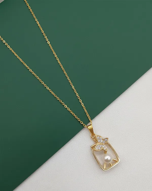 SHANKHRAJ_MALL_Women_Chain_Pendant_Necklace_|_Silver_&_Gold_Colour_Variation_(CN91)