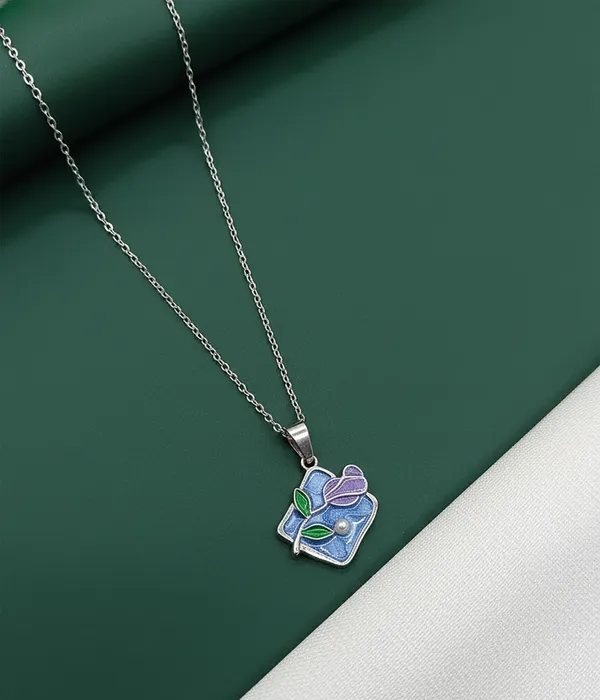 SHANKHRAJ_MALL_Women_Chain_Pendant_Necklace_|_Silver_&_Gold_Colour_Variation_(CN108)