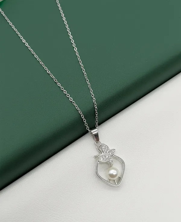 SHANKHRAJ_MALL_Women_Chain_Pendant_Necklace_|_Silver_&_Gold_Colour_Variation_(CN94)