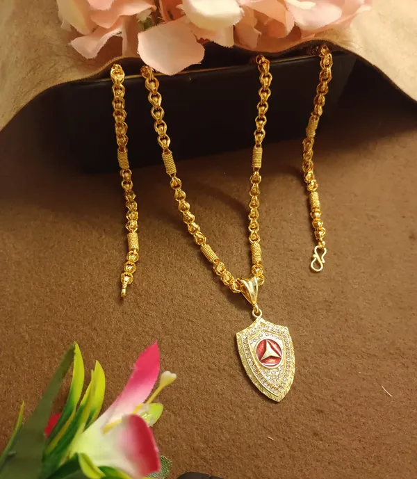 SHANKHRAJ_MALL_Gold-Toned_Byzantine_Chain_Necklace_with_Shield_Pendant,_50_cm_(cm_holo)