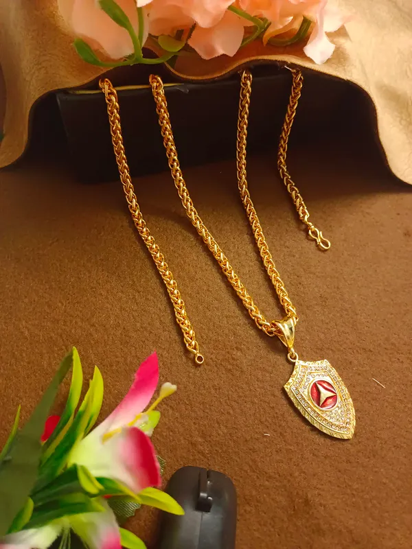 SHANKHRAJ_MALL_Gold-Toned_Byzantine_Chain_Necklace_with_Shield_Pendant,_50_cm