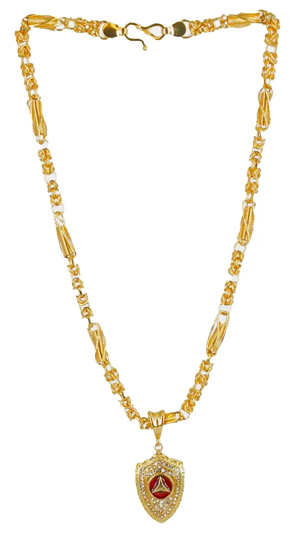 SHANKHRAJ_MALL_Gold-Toned_Byzantine_Chain_Necklace_with_Shield_Pendant,_50_cm_(pin_pack)