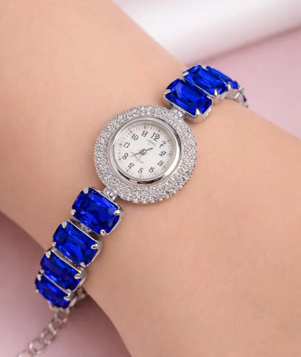 SHANKHRAJ_MALL_Silver/Rose_Gold_Diamond_Studded_Bracelet_Watch_for_Women_|_Elegant_Designer_Chain_Strap_Watch_for_Girls_(Blue)